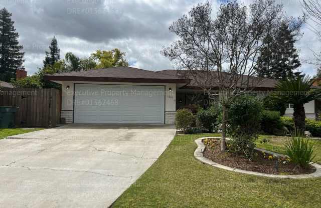 3 bedroom/ 2 bathroom house in the 93309 zip code near Ashe Rd/ Ming Ave photos photos