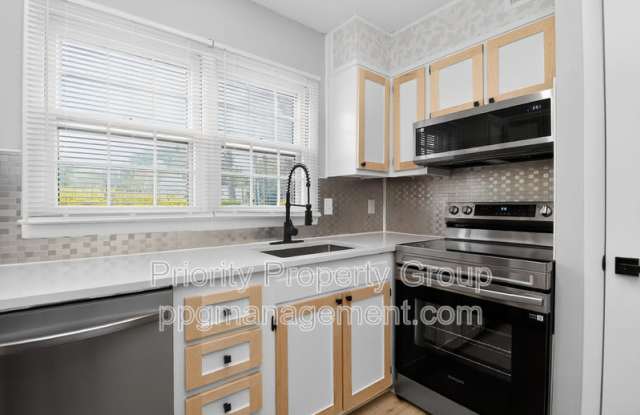 4601 Coronado Drive Apt B Gallery 4