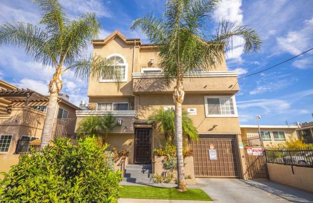 5308 Denny Ave. photos photos