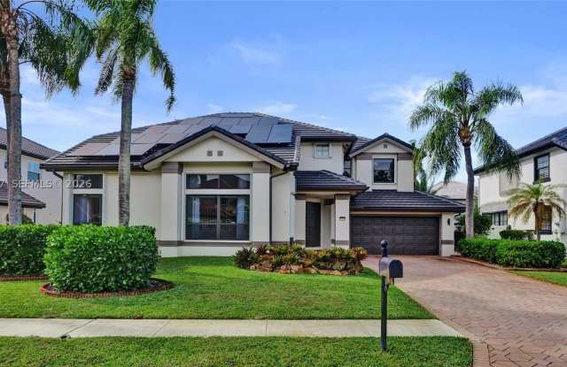 740 Cypress Pointe Dr E photos photos
