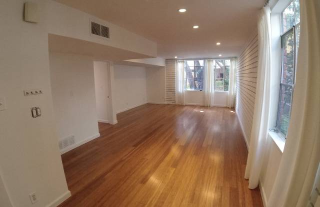 1211 Horn Ave photos photos