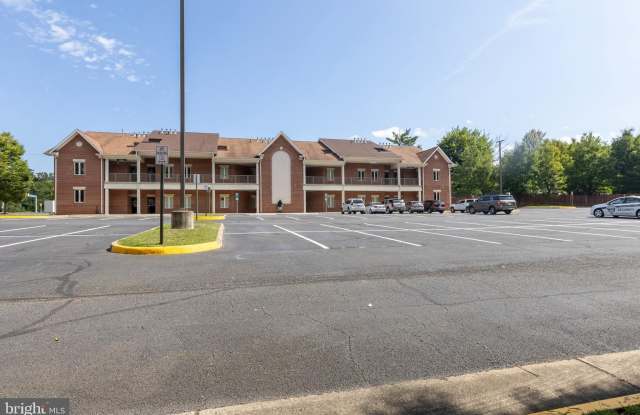 3985 PRINCE WILLIAM PKWY unit: 204 photos photos