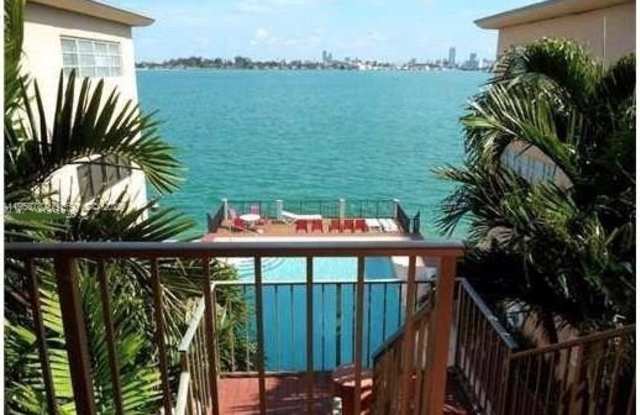 7945 East Dr photos photos