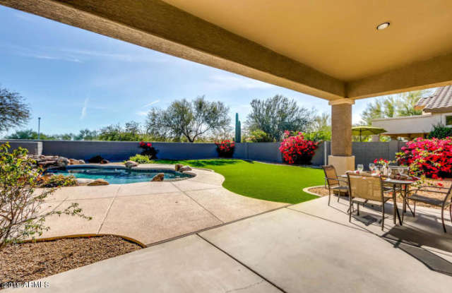 7863 E Nestling Way Gallery 4