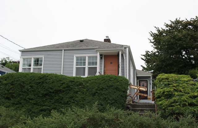 RENOVATED BALLARD 3 BED, 2 BATH DUPLEX UNIT CLOSE TO ALL! photos photos