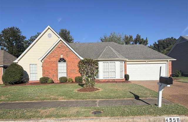 4558 Kings Grant Drive Gallery 1