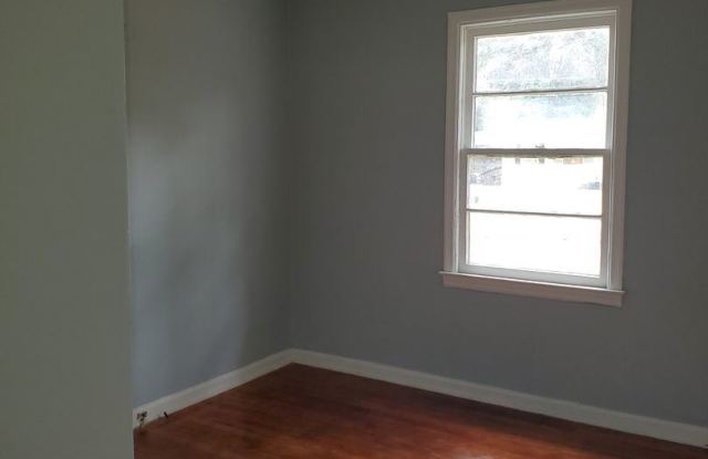 108 Celia St. Gallery 2