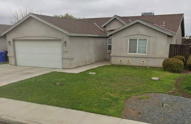1274 Date Ave - 1274 Date Avenue, Porterville, CA 93257