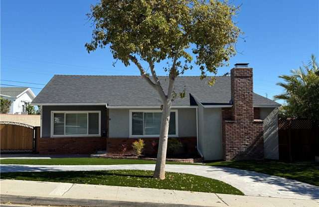 22408 Linda Drive Gallery 1