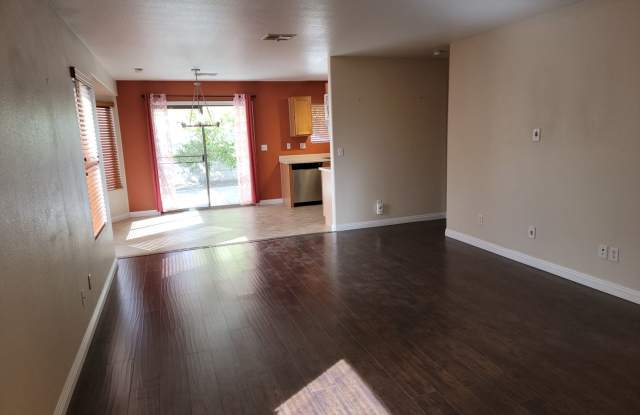Single Story - 3 Bedroom w/RV Parking in Silverado Ranch Gallery 4