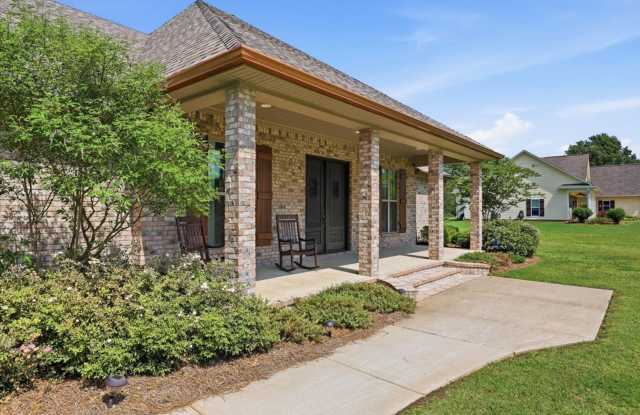 Fully Furnished Luxury Executive Estate on 4.3 Acres in Brandon – Private, Custom Home with Premium Features photos photos