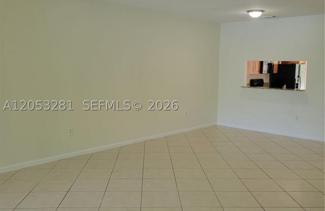 2578 SW 82 AV Gallery 4