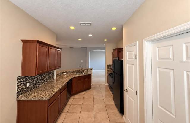 152 HIGHLAND MEADOW AVE Gallery 4