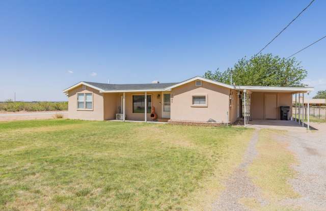 Charming 3 bedroom 2 bath Home with acreage photos photos