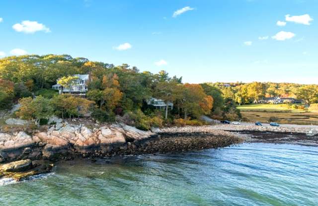 Year-Round Seaside Luxury in Manchester-by-the-Sea photos photos