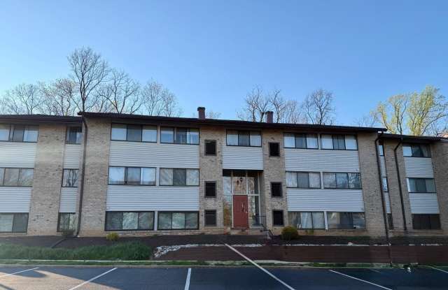 140 ROYAL OAK Drive photos photos