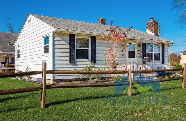 WAIVED APPLICATION FEE THRU! Single Family Ranch in Franklinton - 445 Dakota Avenue, Columbus, OH 43223