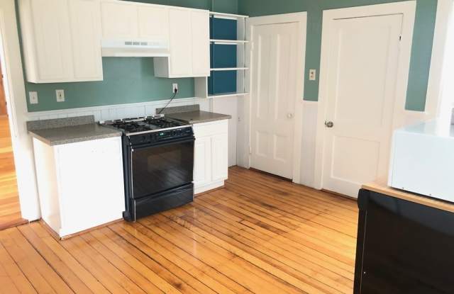 32 Rockland St - 32 Rockland Street, Boston, MA 02132