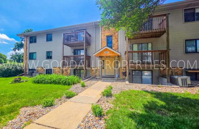 2 Bed, 2 Bath Condo with Pool Access in Clive photos photos 2 Bed, 2 Bath Condo with Pool Access in Clive photos photos