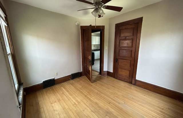 514 East Johnson Street - 2 Gallery 2