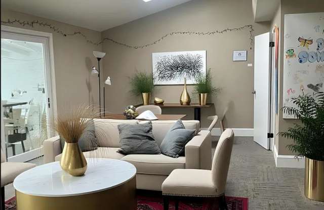 No back house! photos photos