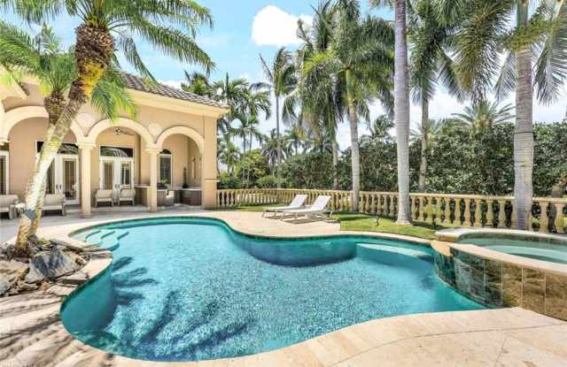 550 21st - 550 21st Avenue South, Naples, FL 34102