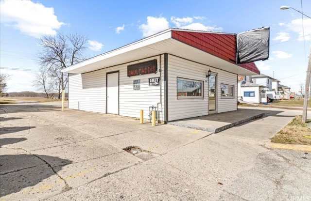 406 N Main Street Gallery 1