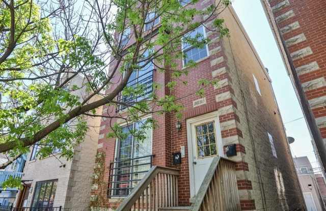 1635 W Beach Avenue Gallery 1