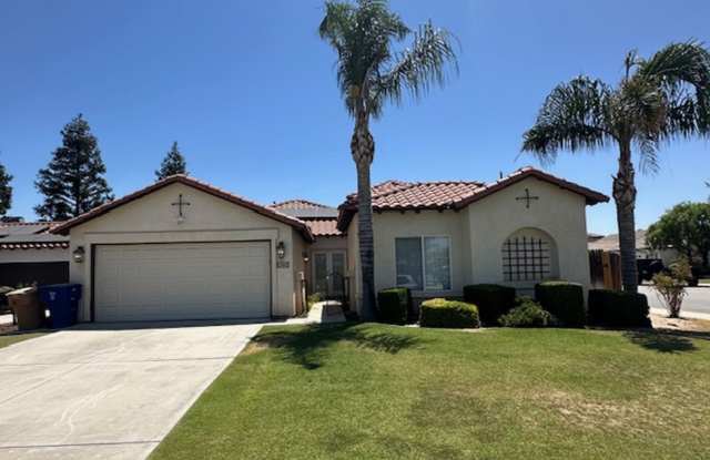 Single Family home in West Bakersfield photos photos