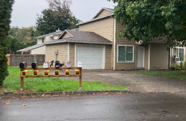 1046 Birchwood dr 1046 Birchwood Dr. - 1046 Birchwood Drive, Oregon City, OR 97045