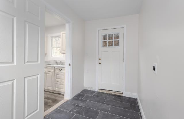 3273 Valley Road, Berkeley Springs WV 25411 Gallery 2