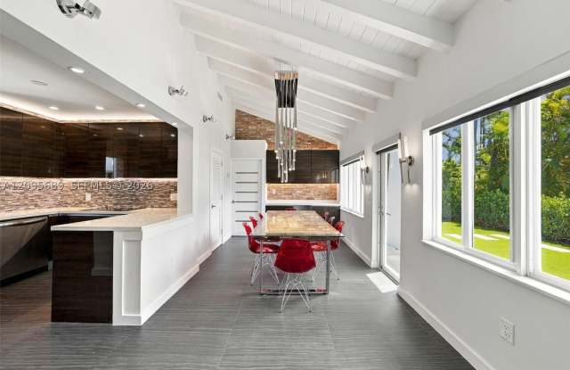 7821 Coquina Dr Gallery 3