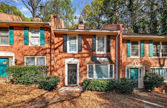 898 Chippendale Lane photos photos