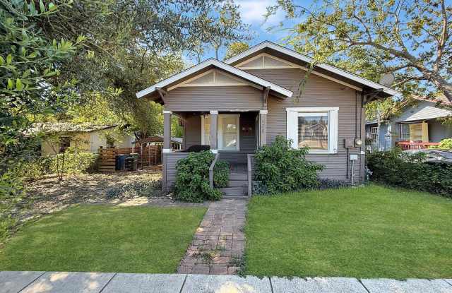608 E MISTLETOE AVE Gallery 1