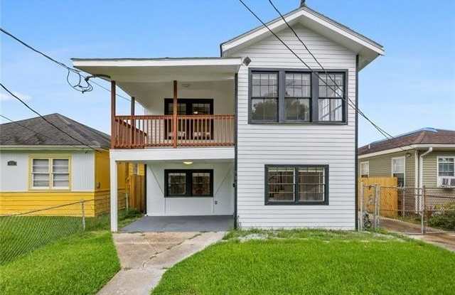 910 CLAIBORNE Drive Gallery 1