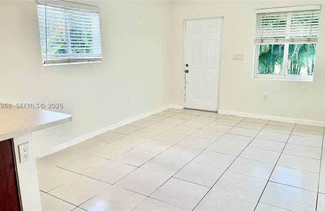 19505 SW 128th Ave Gallery 3
