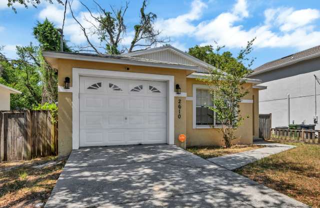 MOVE IN SPECIALBeautiful 3 Bedroom Home Gallery 3