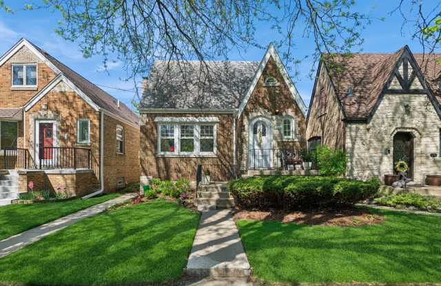 5266 N La Crosse Avenue photos photos