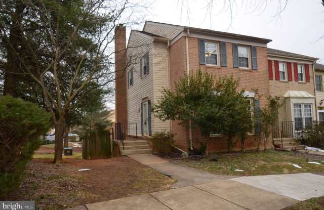 9917 WHITEWATER DRIVE - 9917 Whitewater Drive, Burke, VA 22015