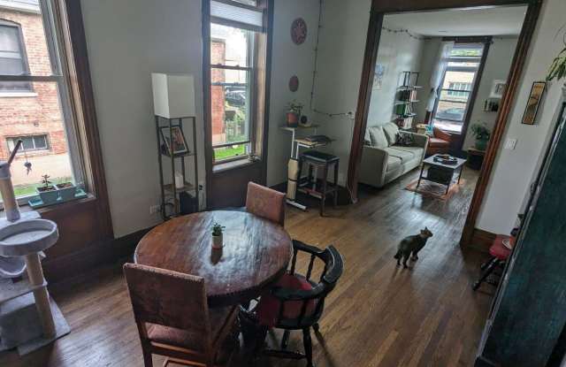 826 W 34th St photos photos