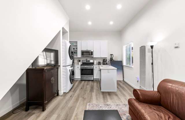 6419 Shane Pl. Gallery 4