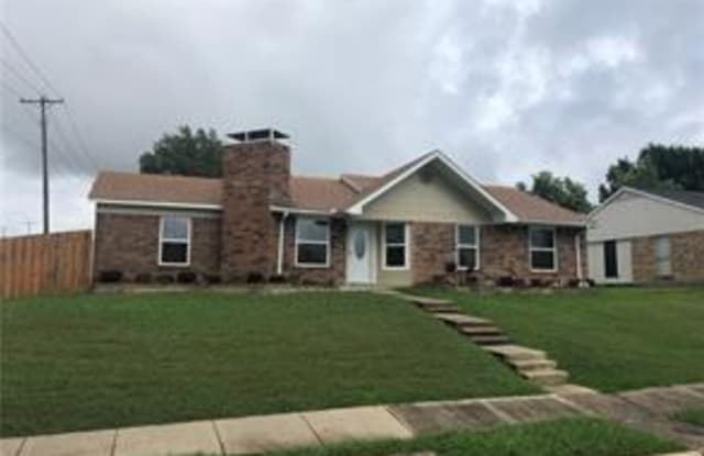 2002 High Bluff Drive - 2002 High Bluff Drive, Garland, TX 75041