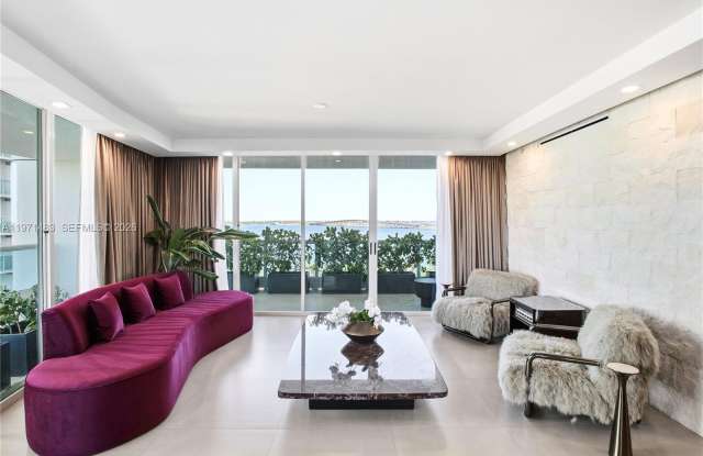 2127 Brickell Avenue photos photos