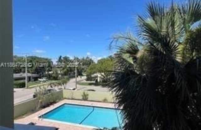 1425 Arthur St photos photos