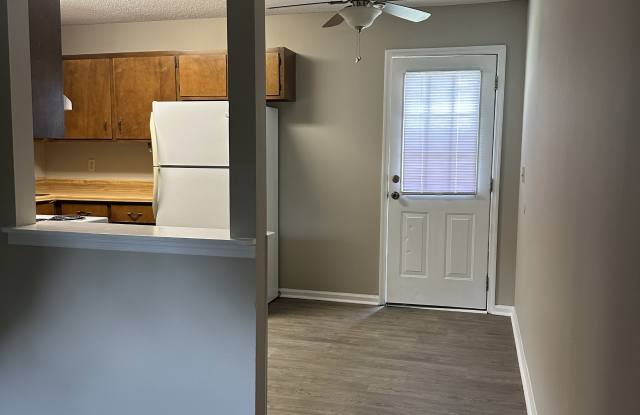 804-B Park Avenue North photos photos