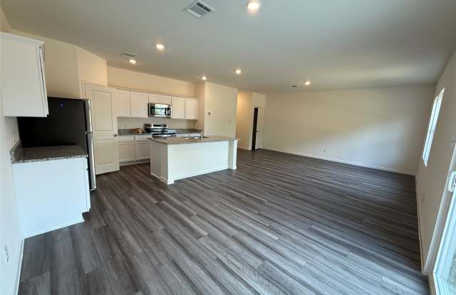 2201 Burnwood Street Gallery 4