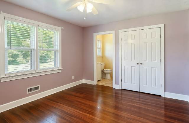 5105 Sweetbriar Cir photos photos