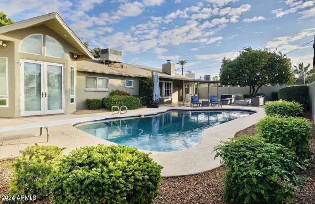 8555 E ROMA Avenue - 8555 East Roma Avenue, Scottsdale, AZ 85251