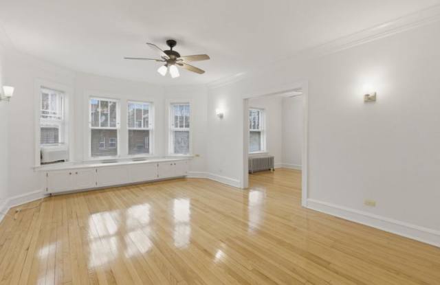 814 Mulford, photos photos