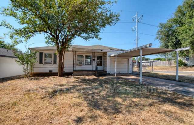 2480 NW 39th Ter photos photos